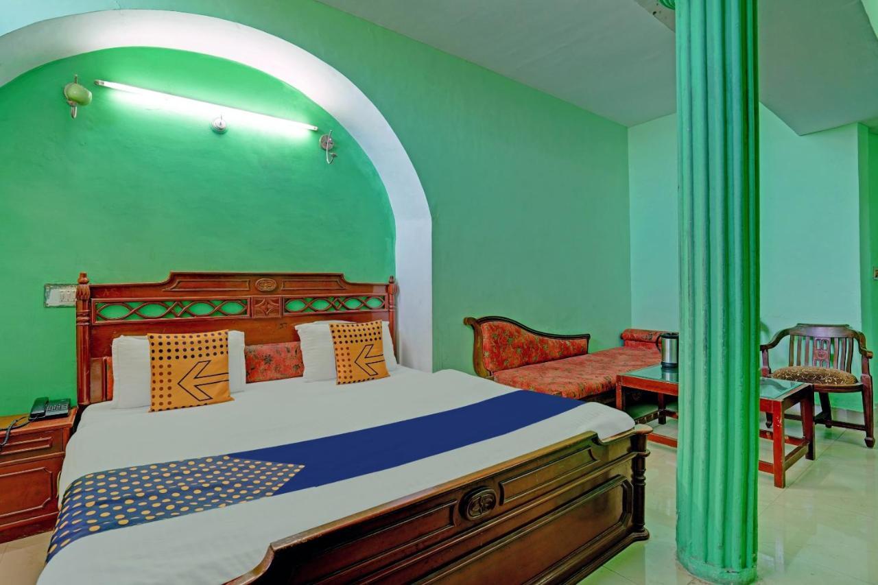 Spot On 79984 Hotel Castle View Mussoorie Kültér fotó
